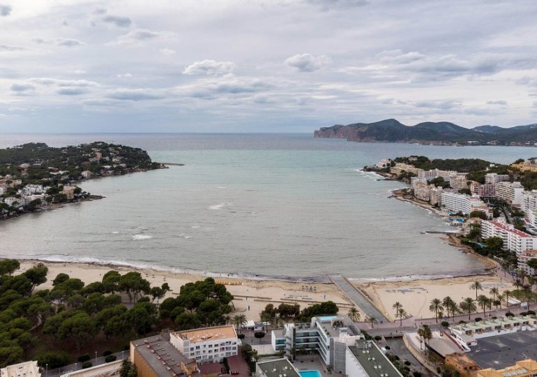 Two Brits rescued after being lost at sea for FOUR DAYS onboard stricken boat off the coast of Tenerife