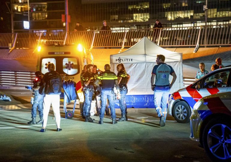 Knifeman kills 1 & injures another in horror stabbing rampage in Rotterdam