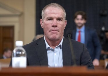 Retired NFL Quarterback Brett Favre Says He Has Parkinson’s Disease