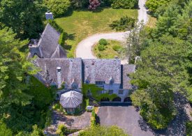 Inside abandoned £7MILLION 8-bed mansion left to rot by rich owner & set to be torn down complete with cinema & pool