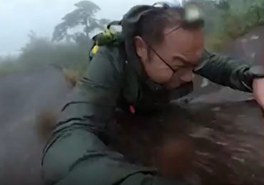 Terrifying moment hiker slips & falls down steep mountain as 360-degree camera captures miracle escape