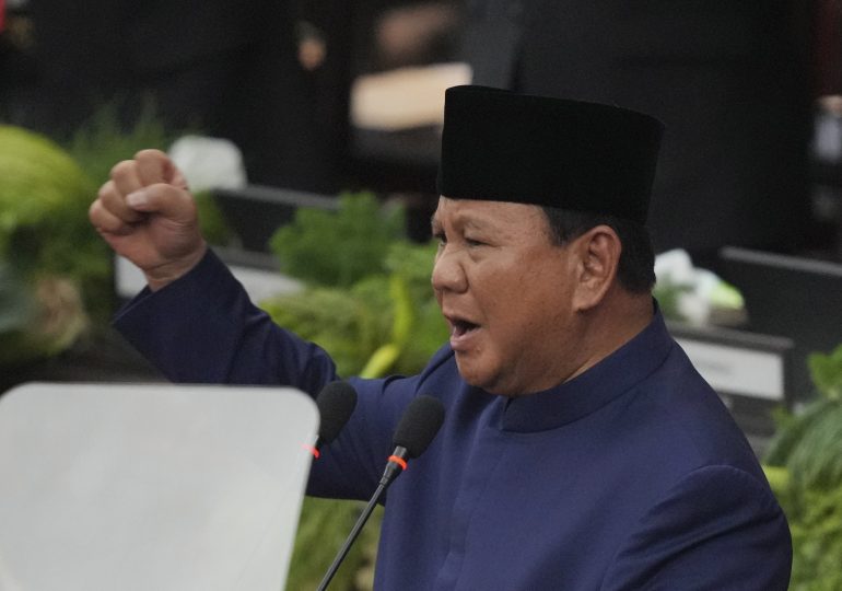 Indonesia Swears in Ex-General Prabowo Subianto as President