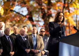 Harris Intensifies Pitch to Disaffected Republicans