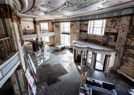 Inside abandoned Niagara Falls hotel where JFK & Sinatra  partied in grand ballroom & Marilyn Monroe filmed iconic movie