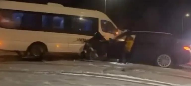 Twelve British soldiers injured after horror crash in Estonia as three Army minibuses involved in six-car pile up