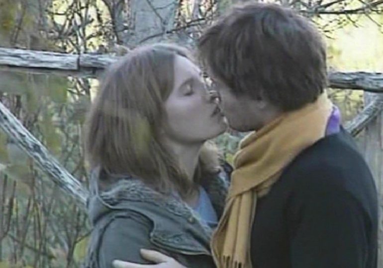 Fury as notorious kiss between Amanda Knox and her lover Raffaele Sollecito is recreated for TV drama