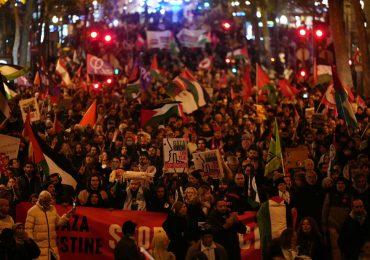 Protests Erupt in Paris Over Pro-Israel Gala Organized by Far-Right Figures