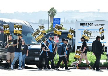 I deliver more than 160 packages a day for Amazon. Now I’m on strike