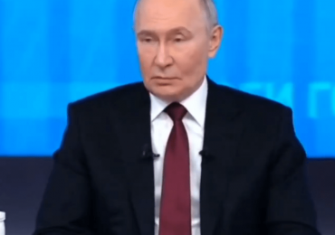 Moment Putin fizzes with RAGE as fearless Brit journalist says ‘you’re weaker than Trump’ in rare full-frontal attack