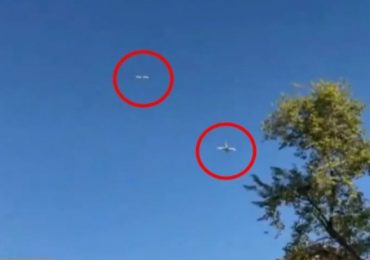 Moment two passenger planes carrying 368 people nearly CRASH while landing in shocking near miss