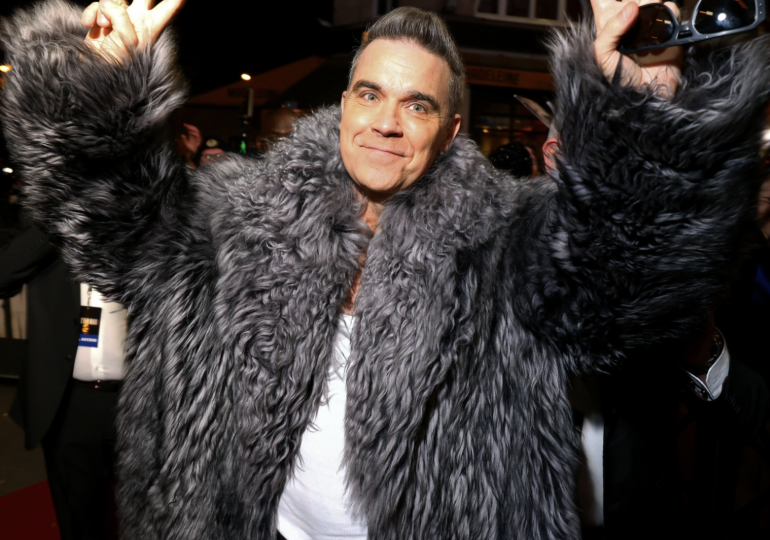 Robbie Williams Would Like to Reintroduce Himself