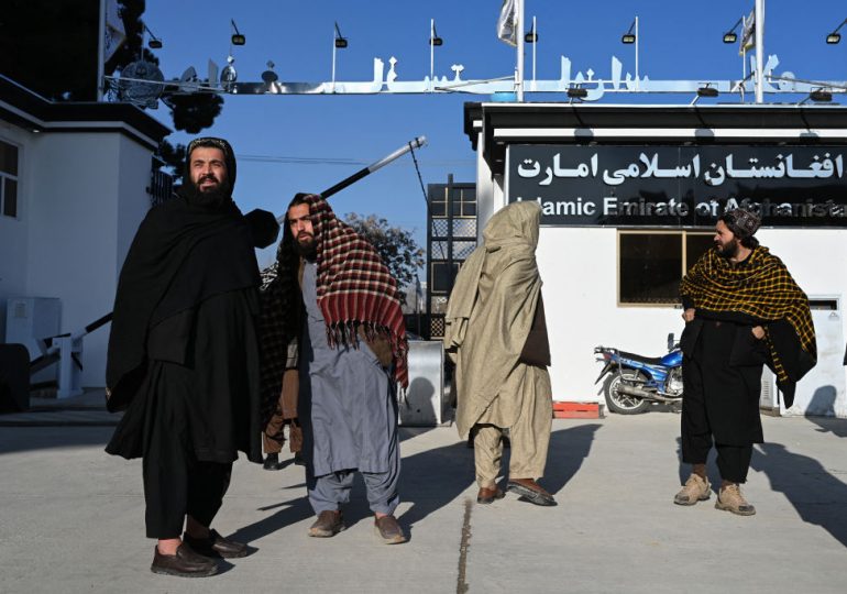 Taliban Releases Two Americans in Prisoner Exchange