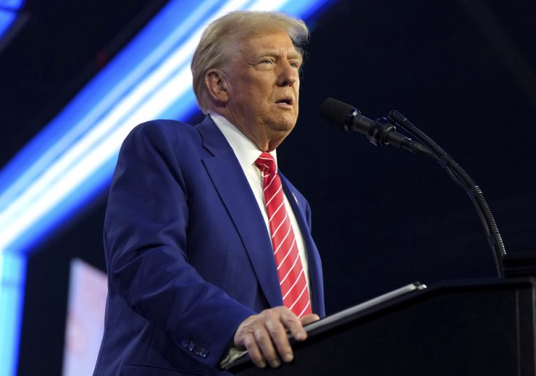 White House Says Trump Tariffs on Canada, Mexico and China Will Come Saturday