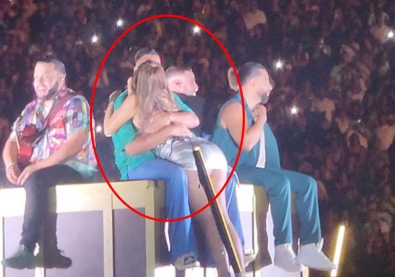 Furious husband ‘divorces’ wife after she’s filmed storming on stage & SNOGGING hunky singer Romeo Santos during concert