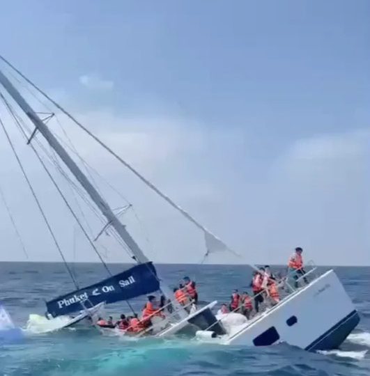 Tourist boat packed with 38 people sinks while off coast of holiday hotspot sparking desperate rescue mission in Phuket