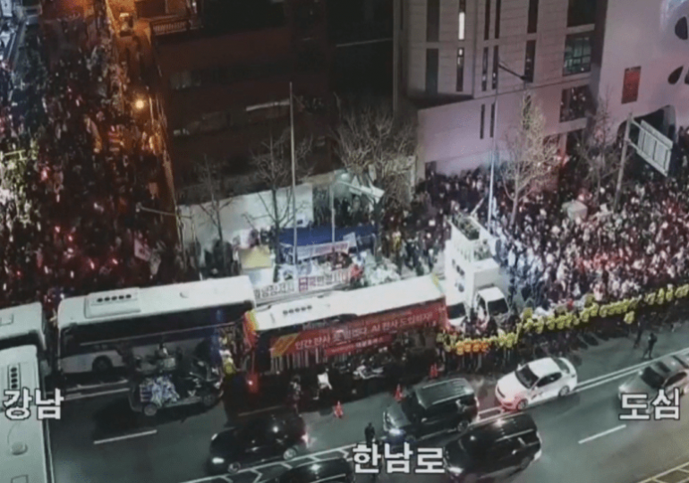 South Korean police make SECOND attempt to arrest impeached president as ‘1,000 cops’ swarm home in frantic standoff