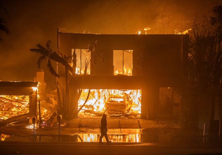 How to Help Victims of the Los Angeles Wildfires