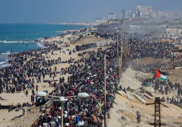 Thousands of Palestinians return to ‘demolition site’ Gaza amid tense peace after Trump’s shock plan to ‘clean out’ area