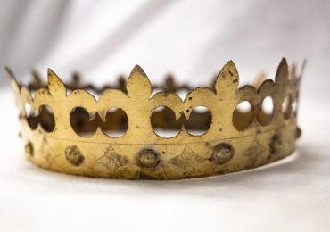 Incredible Royal crown from 500-years-ago discovered bricked up in crypt after being hidden from Nazis in WW2