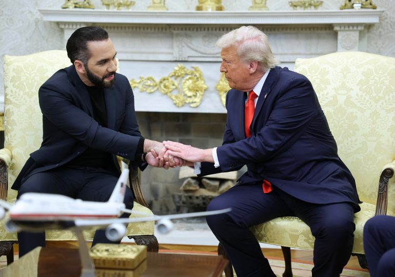 Trump Escalates Fight Over Deportees in El Salvador, is ‘All For’ Sending Americans There Next