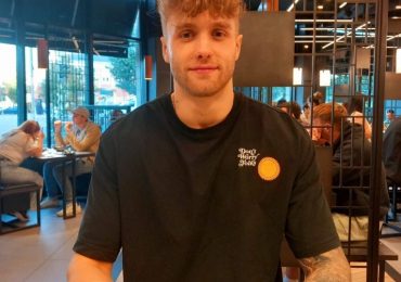 Moment ‘missing’ Daniel Davies, 26, who hadn’t been seen in a MONTH in Thailand is found by police in dingy hostel
