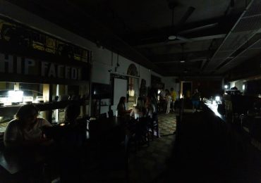 Entire island of 1.4MILLION plunged into darkness as blackout hits Puerto Rico… and power won’t come back for 72 hours