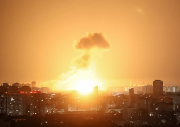 ‘Back Trump plan or be crushed’: Haunting reason Putin chose today to launch crippling Kyiv blitz on ‘cornered’ Zelensky