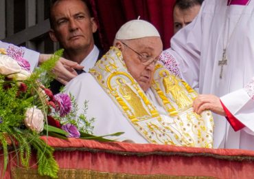 Pope Francis dies aged 88 after double pneumonia health battle as world’s 1.4billion Catholics are plunged into mourning