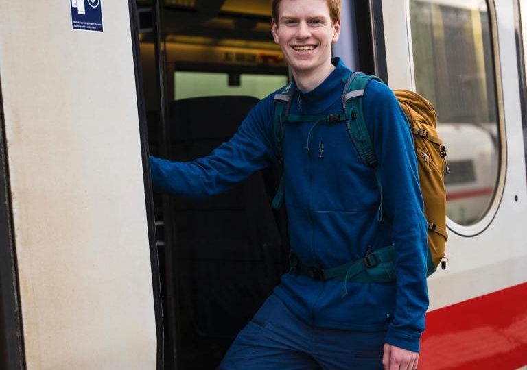 I gave up my flat to live on a TRAIN aged 18 – I do my job surrounded by commuters but wouldn’t change it for the world