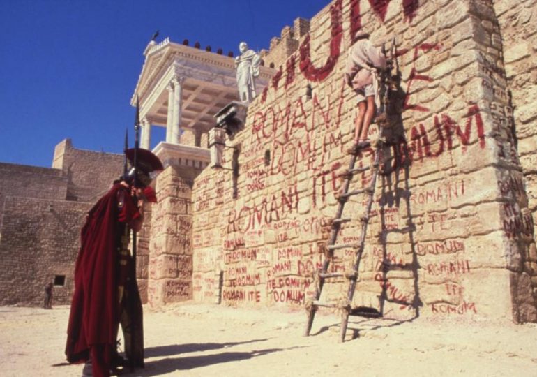 All the useful Latin phrases you need to know – including final word to shut down ANY conversation