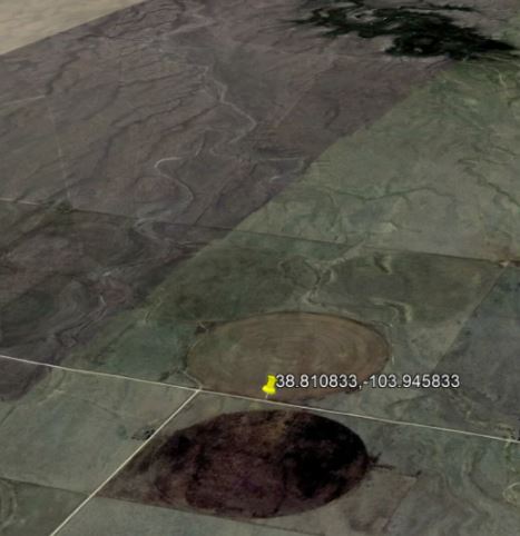 Photo showing ‘1,000ft silver UFO flying over US snapped by airline pilot’ released by infamous Pentagon whistleblower