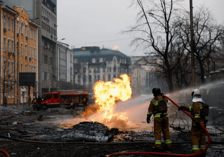Putin opens door to peace talks with Ukraine after he is given 24 HOURS to sign 30-day ceasefire by Europe and America