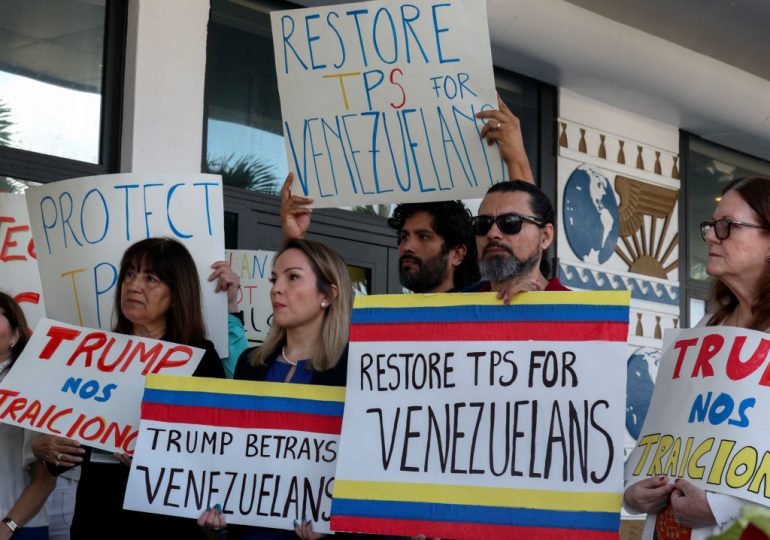 Trump Administration Asks Supreme Court to Strip Temporary Protected Status From 350,000 Venezuelan Migrants
