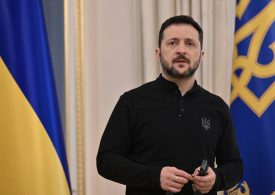 Ukraine’s Zelensky urges Trump to attend ceasefire talks & demands West impose sanctions if Putin skips meeting