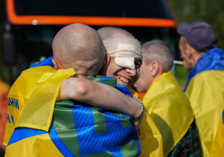Ukrainian soldier released in prisoner swap left with ‘Glory to Russia’ burned on his body by Putin’s sick torturers