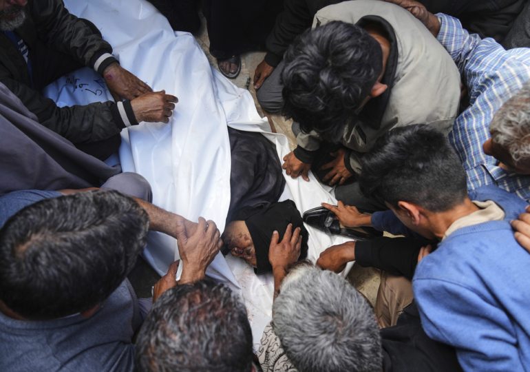 27 Palestinians Killed by Israeli Fire Near Aid Hub, Gaza Officials Say