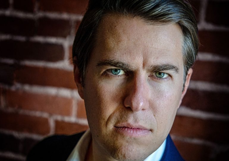 Former ‘Anonymous’ Author Files Legal Challenge Over Trump Memo Targeting Him