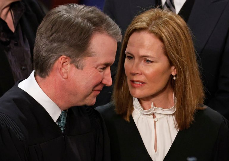 Supreme Court Limits Lower Courts’ Power to Block Trump’s Birthright Citizenship Order