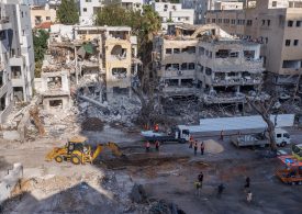 Trump Warns Iran to De-Escalate Conflict With Israel “Before It’s Too Late” as Death Toll Rises