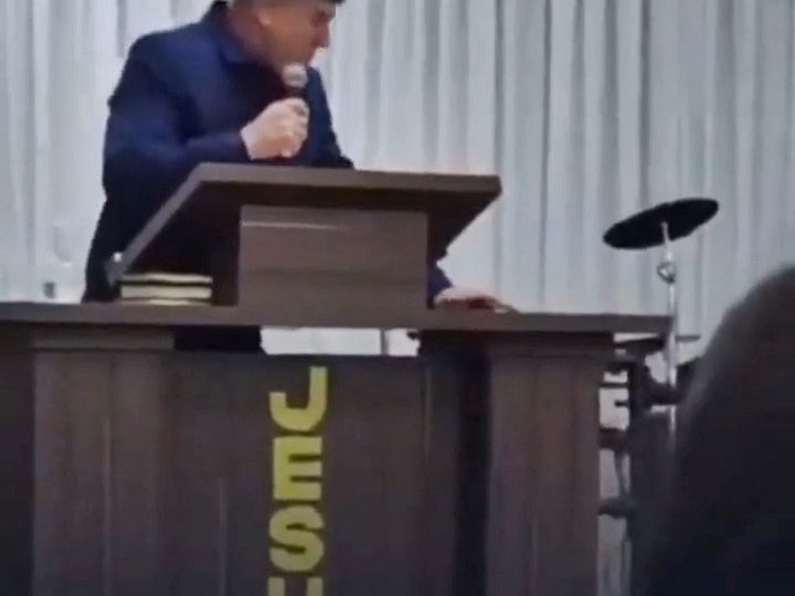 Harrowing moment pastor dies in middle of livestreamed service after dropping to knees for passionate sermon