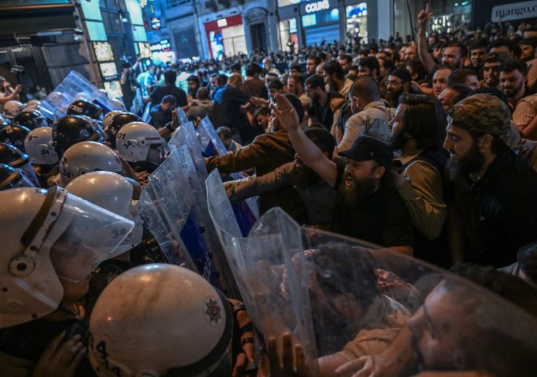 Horror moment hundreds storm Turkish magazine wrongly believing it printed forbidden image of Prophet as staff arrested