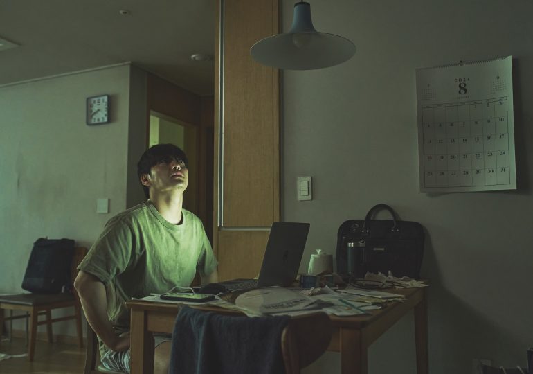 Breaking Down the Bloody Ending of Netflix’s Wall to Wall