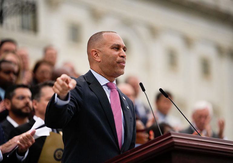 Hakeem Jeffries Breaks Record For Longest House Speech in Marathon Protest of Trump’s Bill
