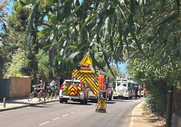 Mini tourist train crashes in Brit holiday hotspot with carriage overturned injuring 20 with four in critical condition