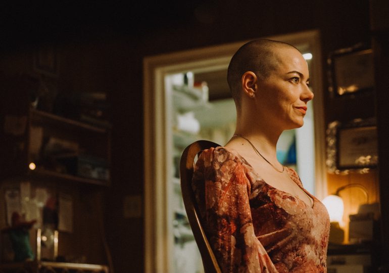 Yorgos Lanthimos’ Bugonia Is Punishing, But Emma Stone Can Do No Wrong