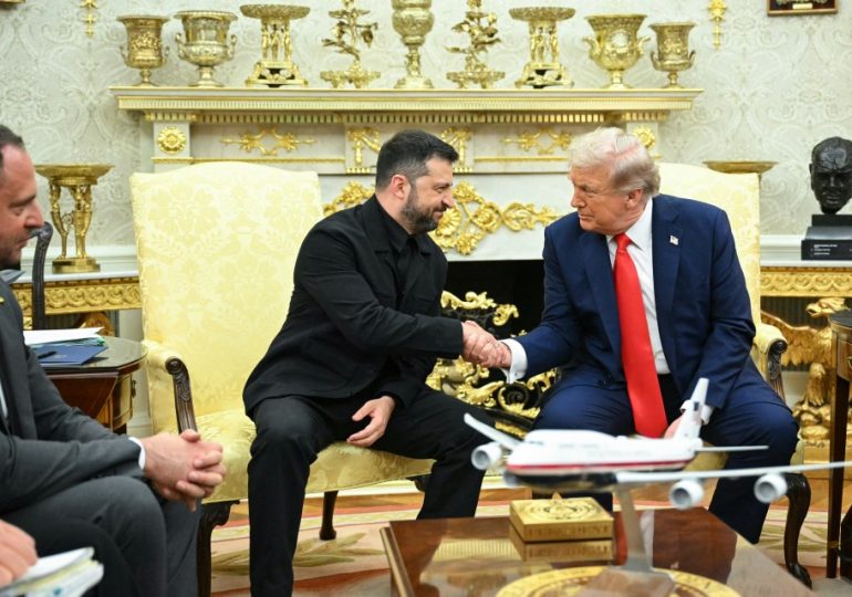 Personal letter to Melania, eight ‘thank yous’ & tactical silence – how Zelensky won over Trump in White House love-in