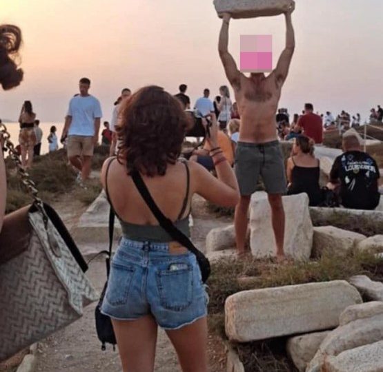 ‘They crossed the line’ say locals after brazen tourists’ ‘disrespectful’ act caught on camera at ancient Greek site