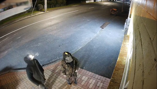 New chilling CCTV shows fugitive dad ‘Bushman’ with one of his feral kids during latest burglary on 4-year crime spree