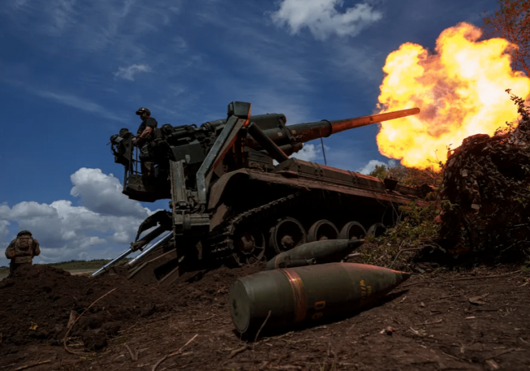 Trump Zelensky meeting latest: Don says Ukraine can end war ‘immediately’ in talks today as Russia launches more strikes