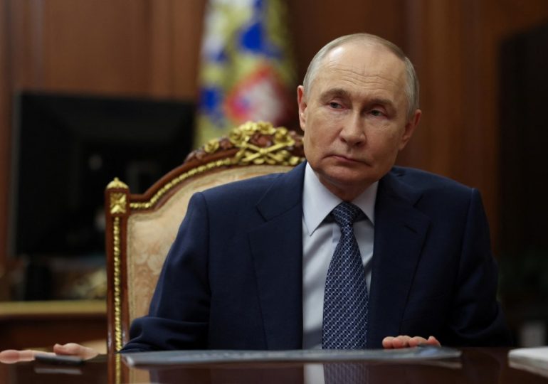 Putin is ‘ready’ to meet Zelensky, says Kremlin as Trump’s deadline for Ukraine peace deal is looming in just DAYS